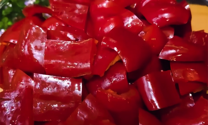 Готовили на зиму, а съели за вечер: маринованный болгарский перец, вкуснее любых солений