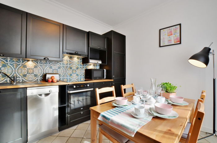 Как обустроить однокомнатную квартиру: планировка, отделка, цвет, свет (64 фото)