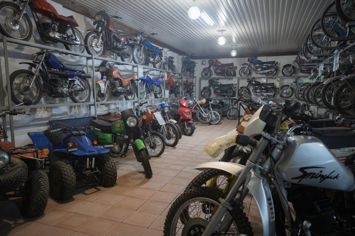 «Чтобы восстановить такой мотоцикл, нужно лет десять жизни» Россиянин собрал коллекцию из 427 мотоциклов и создал уникальный музей