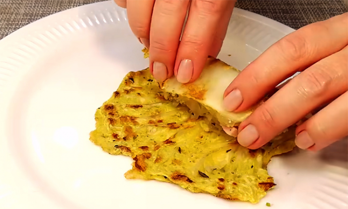 Превращаем пекинскую капусту в основу закуски. Теплые роллы разлетятся за секунды