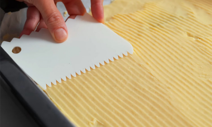 Эклер-рулет с нежнейшим заварным кремом: один раз приготовите и других десертов не захотите