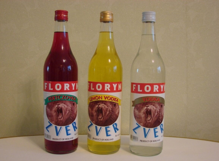 Какая водка была самой популярной в 90-е годы и стояла на столе в Новый год