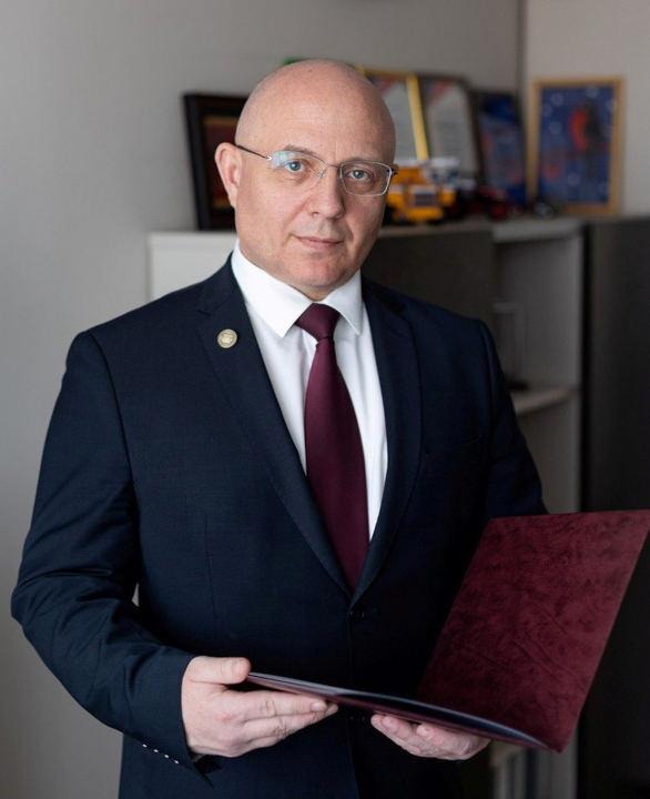 Нажитое непосильным стыдом: За три месяца у российских коррупционеров изъяли больше 150 миллиардов рублей