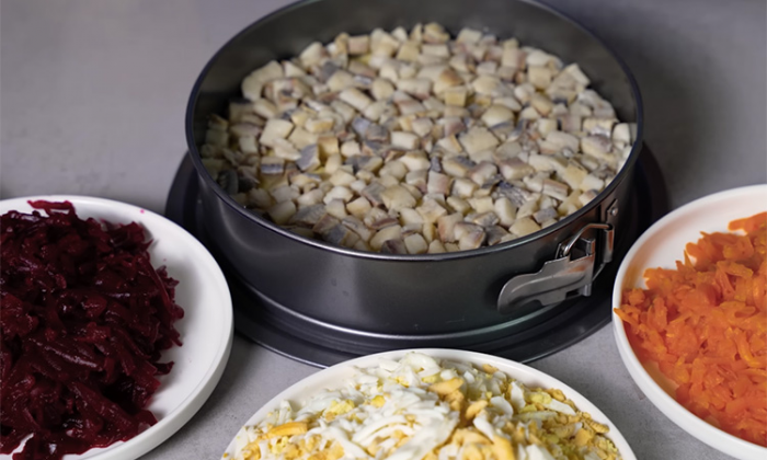 Селедка под шубой с грузинским акцентом. Рецепт почти классический, только вкуснее