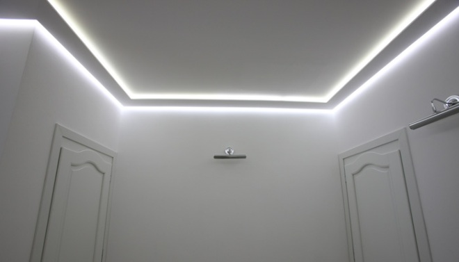 Дизайн потолочных плинтусов в интерьере: фото, как выбрать лучший вариант для интерьера (67 фото)