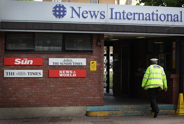 «Это подстава» Статья в газете разрушила карьеру телезвезды. Он обвинил в этом известного бизнесмена, сел в тюрьму и стал ...ом