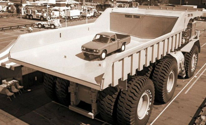 Титан был самым большим самосвалом мира 40 лет: в кузове помешается 10 машин
