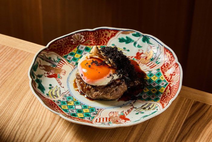 Театр в баре, парфюм от ресторана и новые открытия: чем удивляет Москва в марте