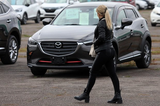 «Это новая реальность» Российский авторынок пережил сильнейшие потрясения в 2025 году. Что будет с ценами на авто в 2026 году?