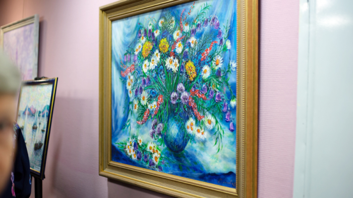 Выставка в Доме русского зарубежья: в картинах Людмилы Зотовой хочется поселиться