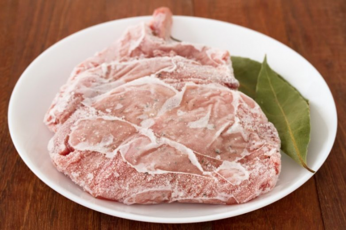 Как правильно заморозить мясо