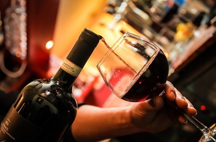 5 алкогольных напитков, которые лучше вообще не заказывать в баре