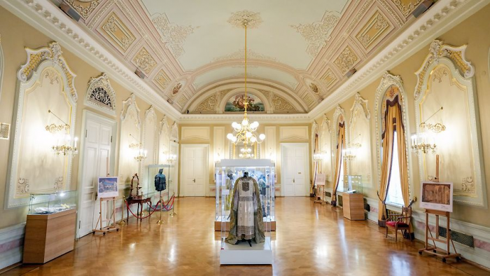 Большой начинает праздновать. «Действие первое» уже началось