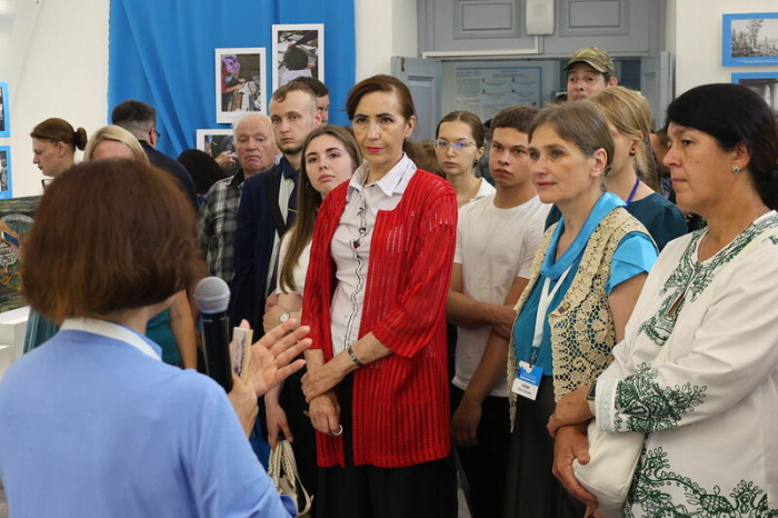 От шахтерского снаряжения до уральской мозаики. В Барнауле открыли выставку "Рудный Алтай"