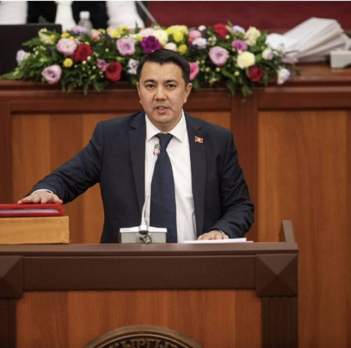 Киргизия ускользнула из ловушки «майдана»: молниеносные отставки министров и «добровольный» уход спикера-русофоба