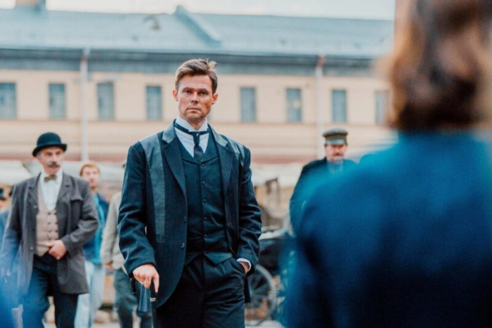 «У меня по сценарию лавстори — и в жизни тоже»: Даниил Воробьев признался, как договаривается с гражданской женой о романах на съемочной площадке