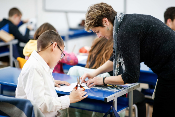 «Они не знают, что такое объятия» Почему детям из детских домов так сложно приспособиться к взрослой жизни