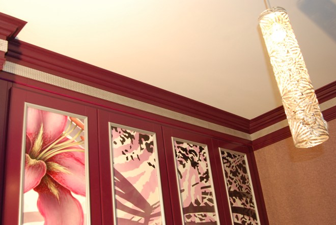 Дизайн потолочных плинтусов в интерьере: фото, как выбрать лучший вариант для интерьера (67 фото)