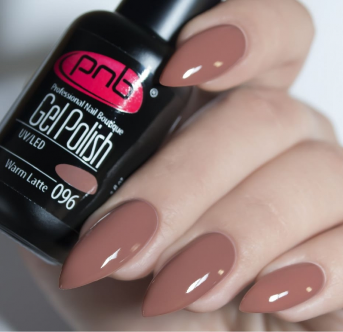 Маникюр на 8 Марта: идеи с фото