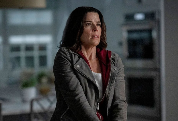 В кино — «Крик 7». Оправдывает ли ожидания самая коммерчески успешная серия культового хоррора?