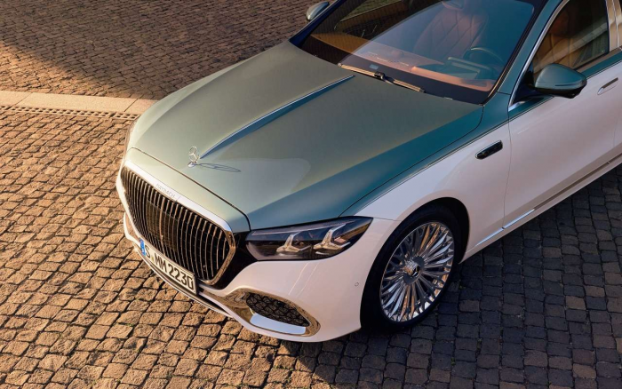 ИИ, мотор V12: представлен обновленный Mercedes-Maybach S-класса