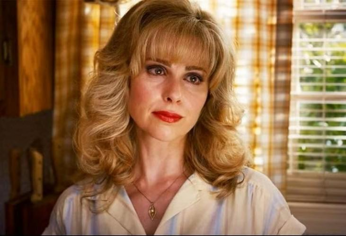 «Старшая дочь обвиняет нас в эгоизме и не хочет помогать с младшими детьми»