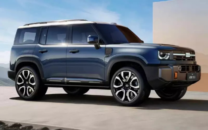 Полный привод, рама и мощный мотор – крутой внедорожник на замену Лэнд Крузеру