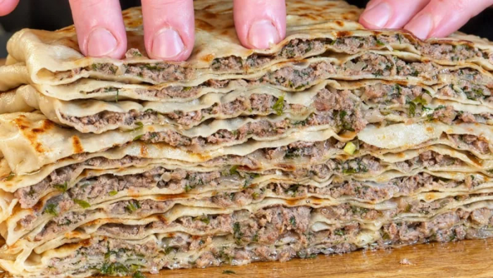 Тесто нежное как папирус и гора мясной начинки: готовим потрясающие домашние чуду по дагестанскому рецепту