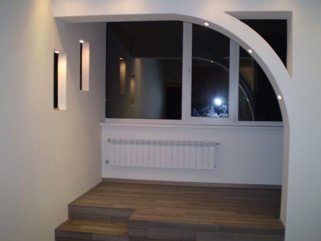 Комната с подиумом: несколько секретов по обустройству (67 фото)