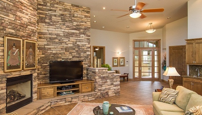 Гипсовый камень для внутренней отделки: как его использовать (42 фото)