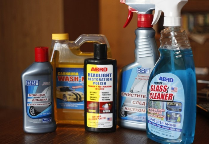 Как уберечь лобовое стекло и кузов от загрязнения из-за столкновения с мошками