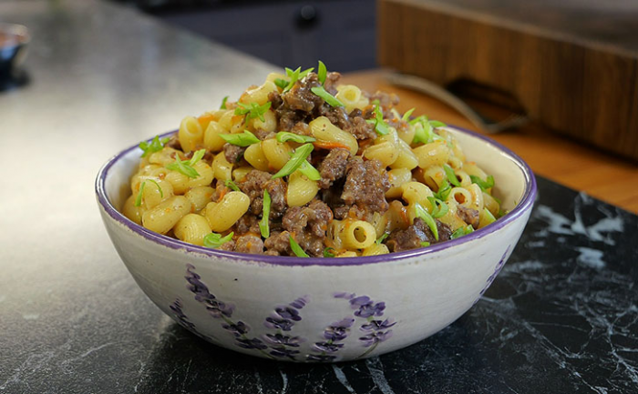 Делаем макароны по-флотски в 2 раза вкуснее. Просто ставим на курином бульоне