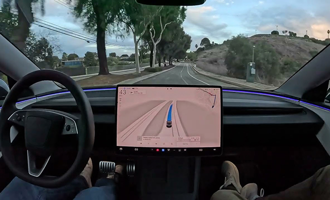 Новая 13 версия автопилота Теслы на видео: ведет себя на дороге так же как человек