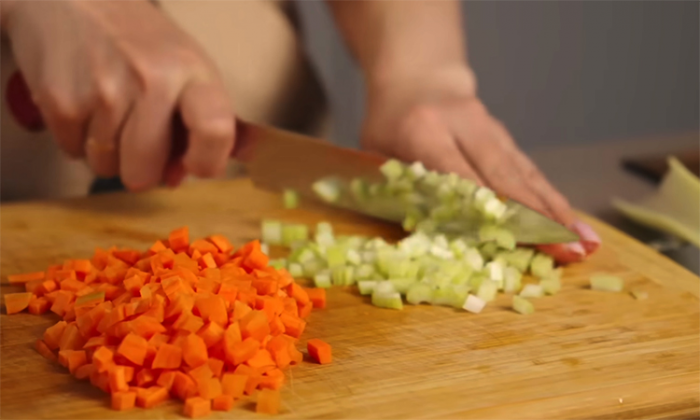 Смешали картошку с фаршем и ужин готов: гораздо вкуснее и проще котлет