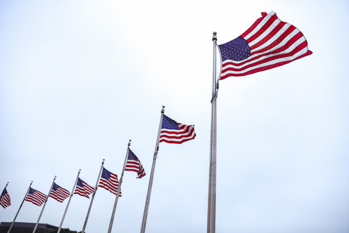 В США засекли разговор приближенного Трампа с иностранной разведкой