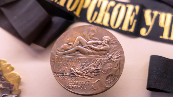 Франция — мачеха, а Россия — мать: Фонд культуры показал предметы, которые эмигранты вернули на Родину