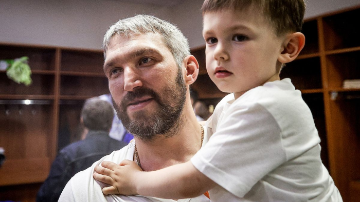 Сын Ковальчука играет в футбол в Германии, а Радулов — в школе Ротенберга. Что делают дети Овечкина и других легенд