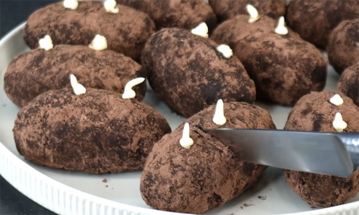 Домашнее пирожное «Картошка» на молоке: нежнее и вкуснее, чем в кондитерской