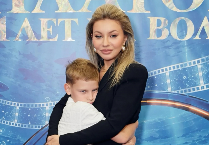 Праздник в кинотеатре и футболка Роналду: Надежда Стрелец отметила 11-летие сына