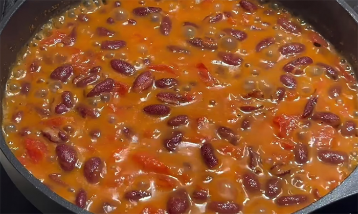 Тунец и банка фасоли. Попробуйте потрясающе вкусный суп: почти уха, но готовить проще