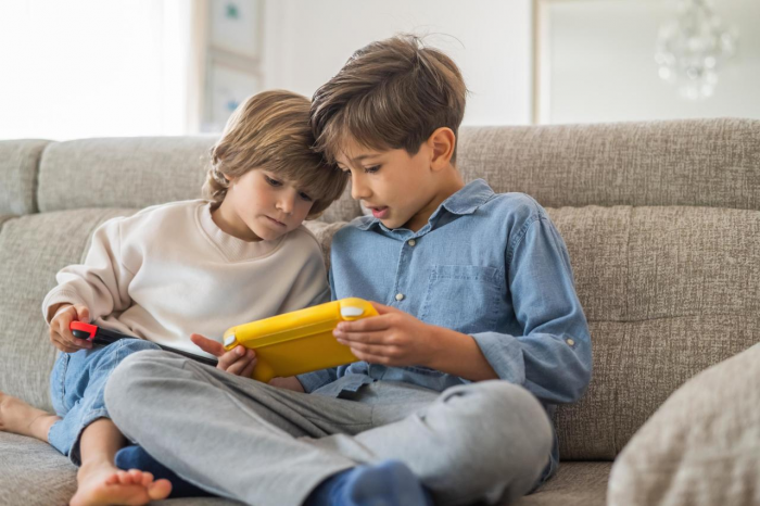 Кто такие сводные братья и сестры: объясняем простыми словами