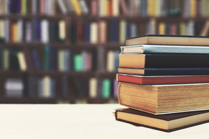 В "Эксмо" обыски, руководство задержано: Дело о пропаганде ЛГБТ* среди детей получило новый оборот