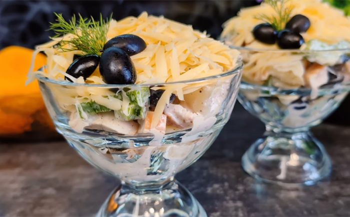 Салат Маргарита. В Новый год его разбирают быстрее Оливье и Шубы, а готовится он намного проще