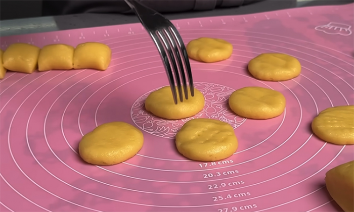 Нежное домашнее печенье без хлопот с духовкой. Готово ровно за 10 минут