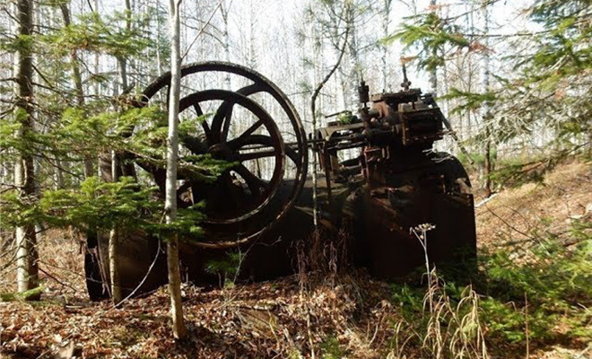 Путешественники нашли прямо посреди сибирской Тайги древний механизм: его сделали более 100 лет назад