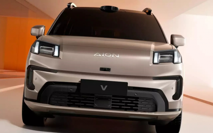 Популярный бренд вывел на российский рынок новый кроссовер: известна цена