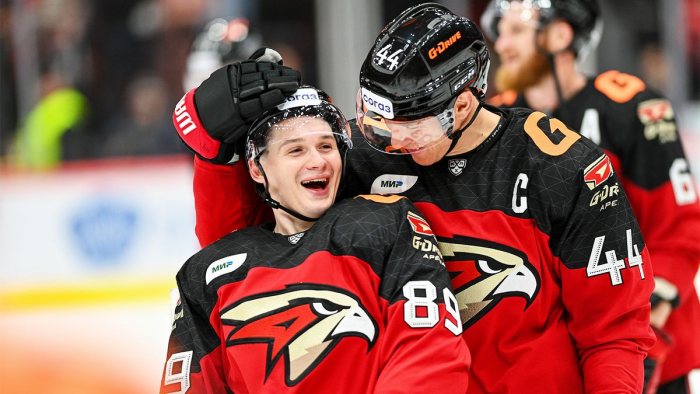 Шарипзянов объяснил, зачем афиширует благотворительность: «Если кто-то посмотрит и не пожалеет 100 рублей — круто»