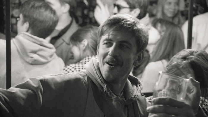 Как фильму «Картины дружеских связей» удалось запечатлеть портрет эпохи