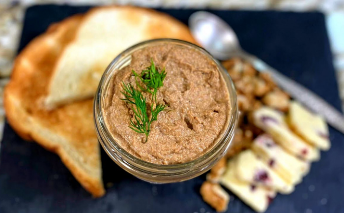 Показываем секрет нежнейшего паштета. Делается из недорогой куриной печенки