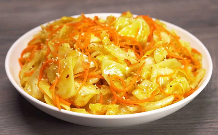 Морковь и кочан капусты: поразительный рецепт закуски по-корейски всего за 2 часа